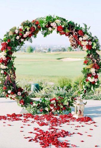 wedding floral moon gates chic red arch stevetorresphoto