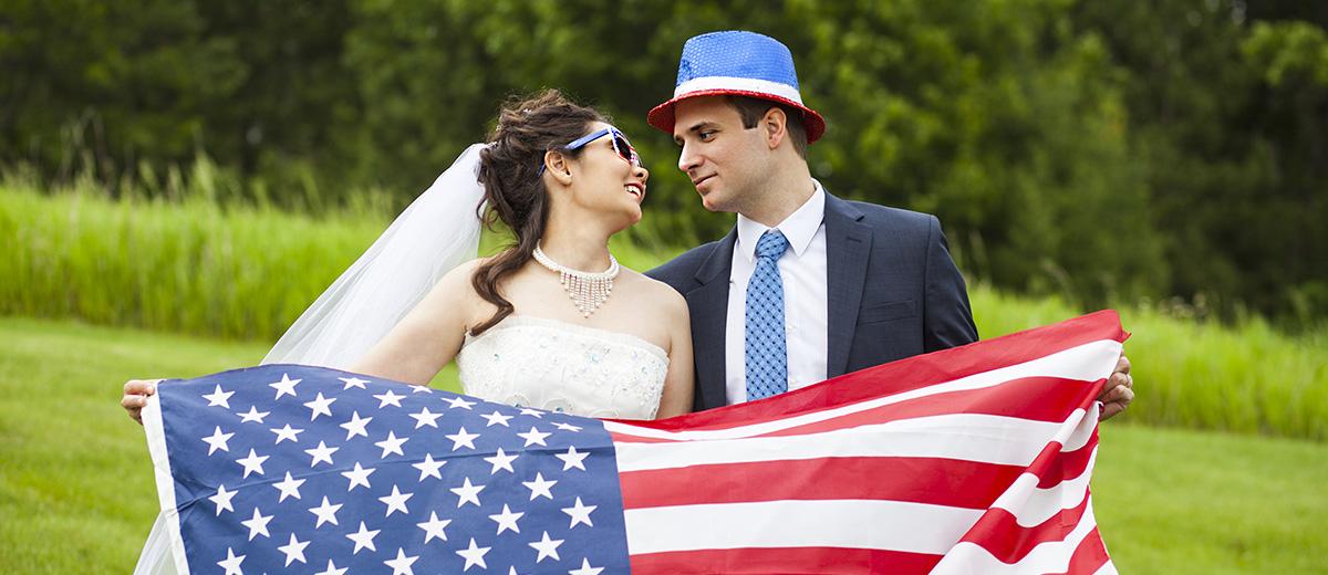 independence day wedding featured