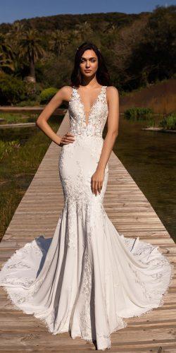 mermaid wedding dresses plunging neckline lace sleveless pronovias