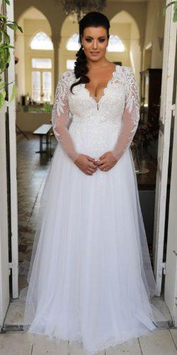 most flattering wedding dresses for plus size