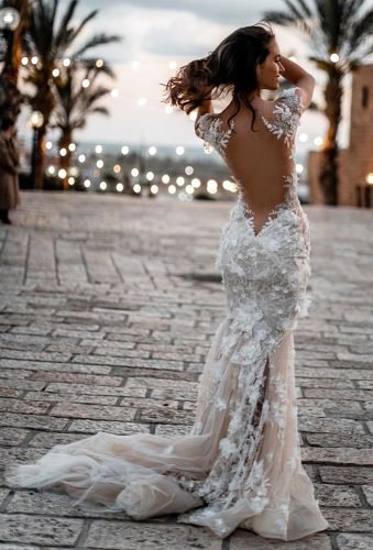 48 Must Take Photos Of Your Wedding Dress | Page 2 of 16 | Wedding Forward