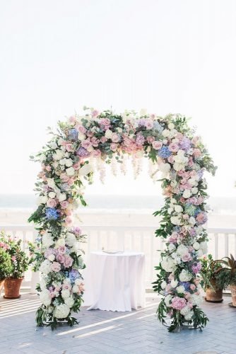 Hochzeitsbogen Dekoration Ideen zarten Blumenbogen Valorie Darling Fotografie