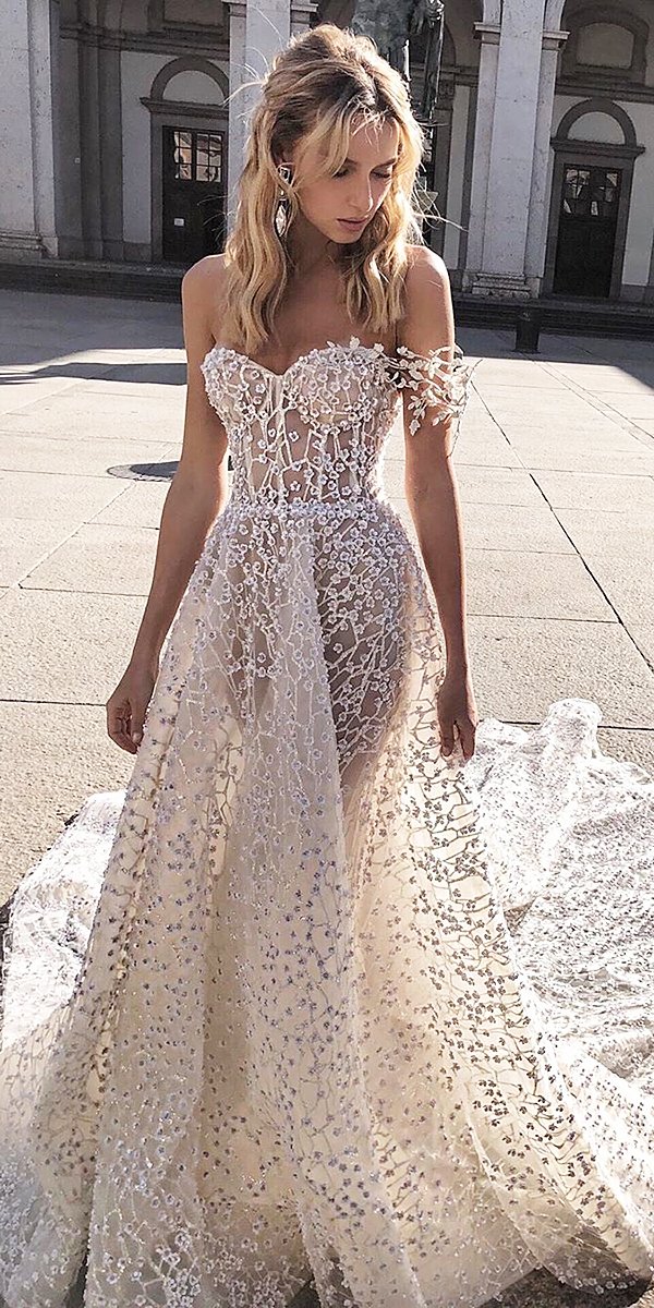 wedding gowns for beach ceremony