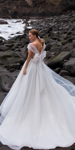 Adeneme Denn Blogggg Veriii 30 Disney Wedding Dresses For Fairy