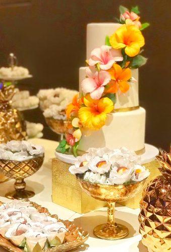 tropical wedding cake trends tropic floral cake sweetguiltbyangelica