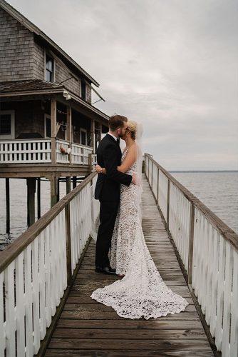 wedding photographers bride and groom near the sea