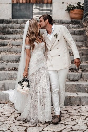 sweetheart neckline princess wedding dress