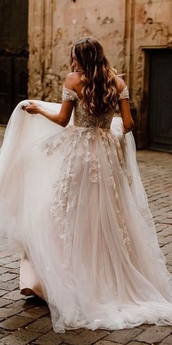 fall wedding gowns