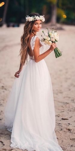 summer beach wedding attire