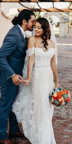 24 Stunning Cheap Wedding Dresses Under 1 000 Wedding Forward