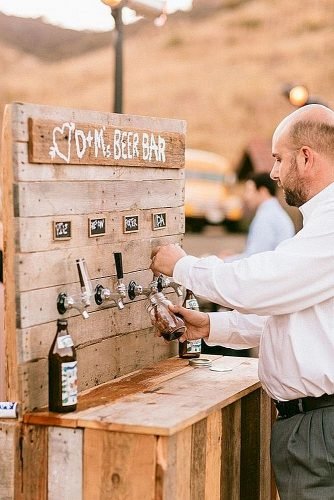 country wedding ideas beer bar