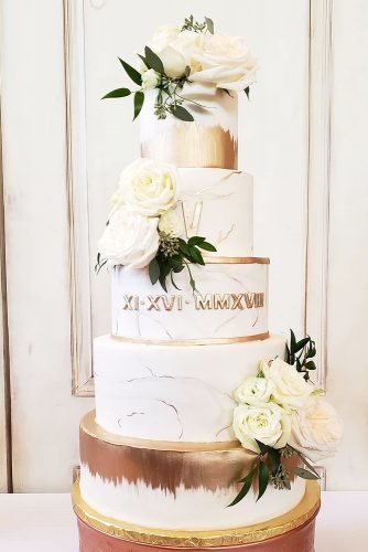 gold wedding decorations rustic white gold cake