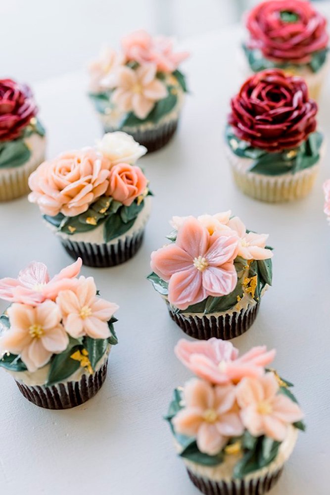 flowers cupcakes flowers