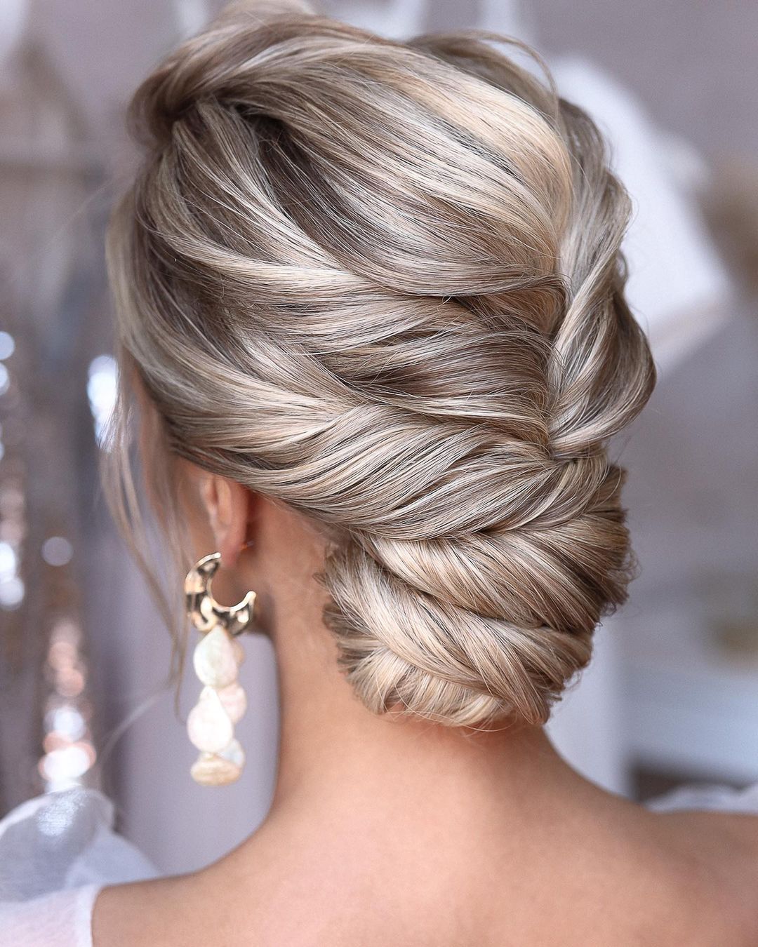 wedding guest hairstyles classic