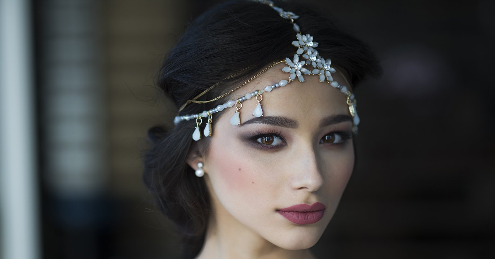40 Ways To Wear Wedding Flower Crowns & Hair Accessories 40 Ways To Wear Wedding Flower Crowns & Hair Accessories