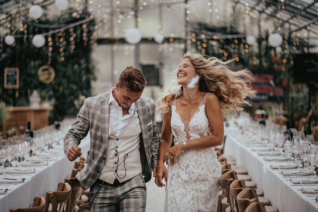 Acoustic Wedding Songs 50 Top Romantic Songs For 2022