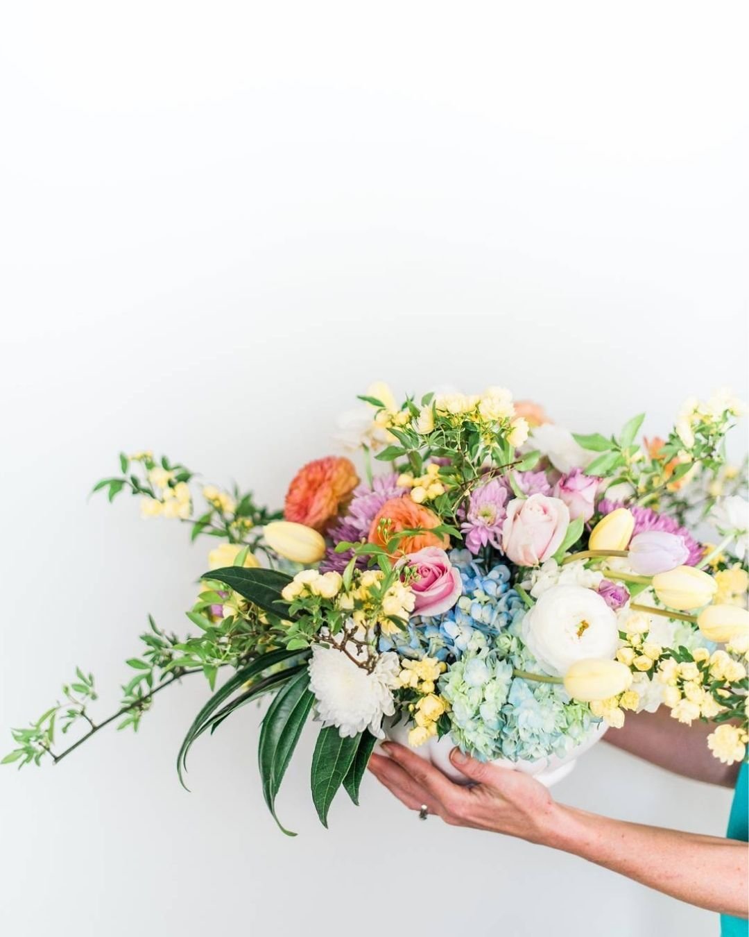 spring wedding bouquets with tulips1
