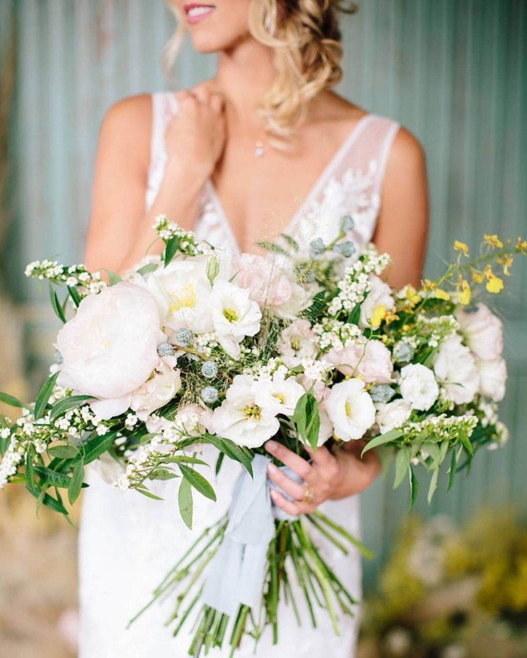 spring wedding bouquets with wild flowers2