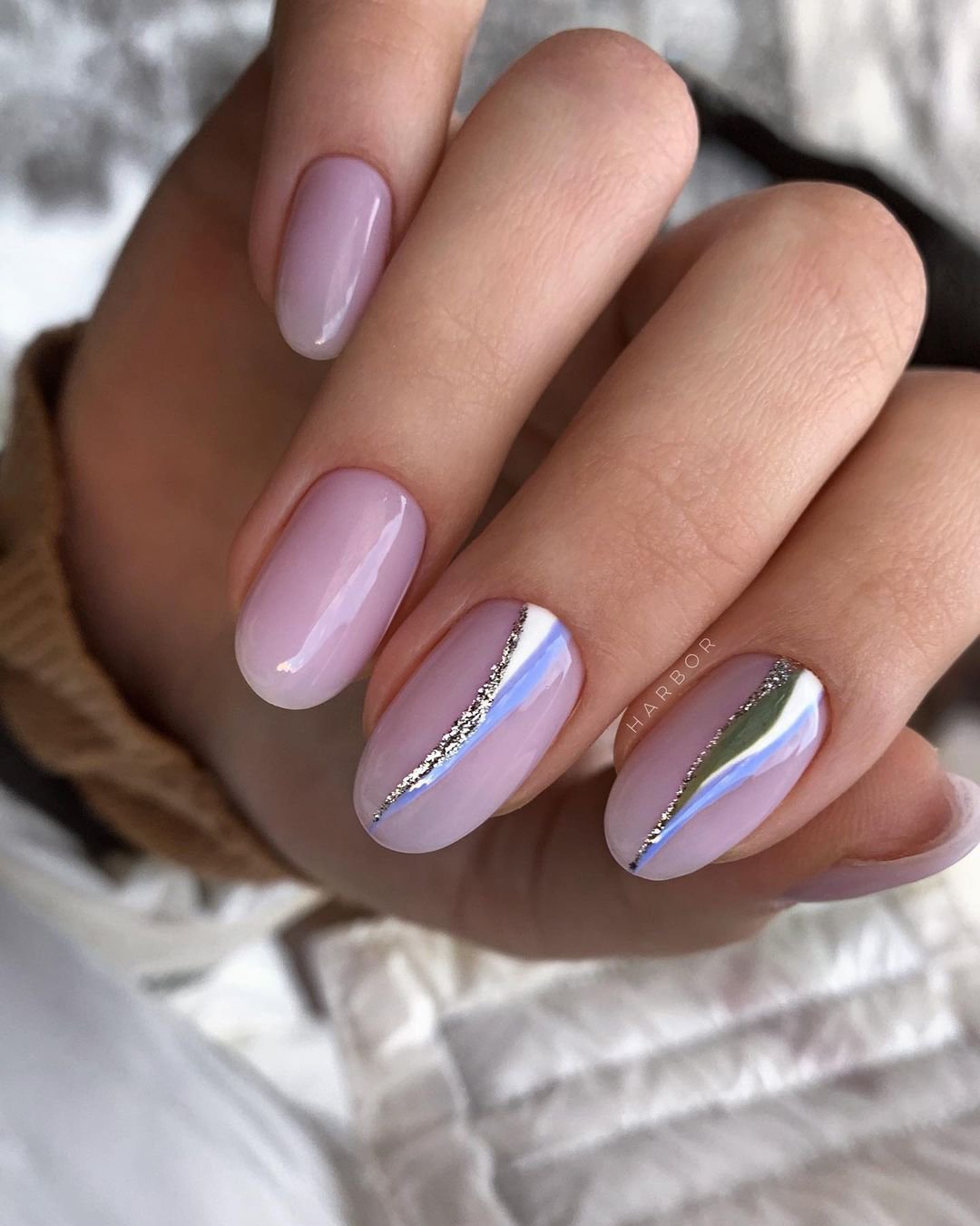 wedding nails simple pink with glitter nails_harbor1