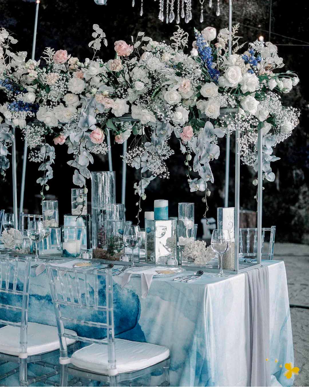 wedding themes ice blue table decor