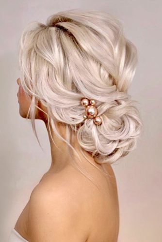 bridesmaid-hairstylestextured-low-updo-t