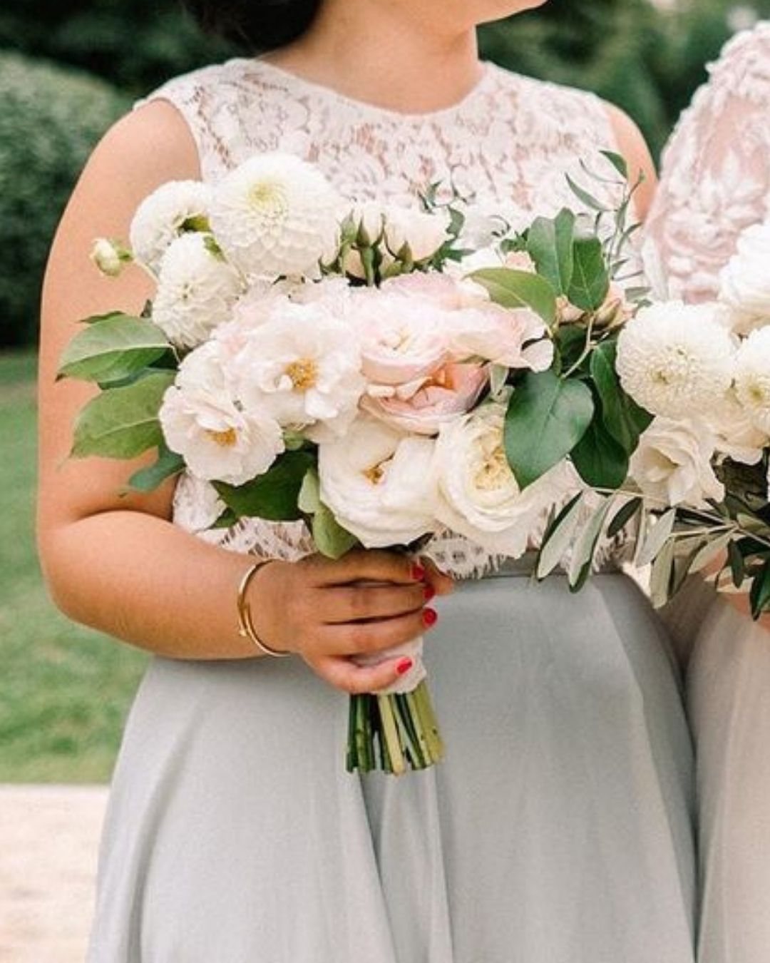 bridesmaid wedding bouquets budget friendly minimalist1