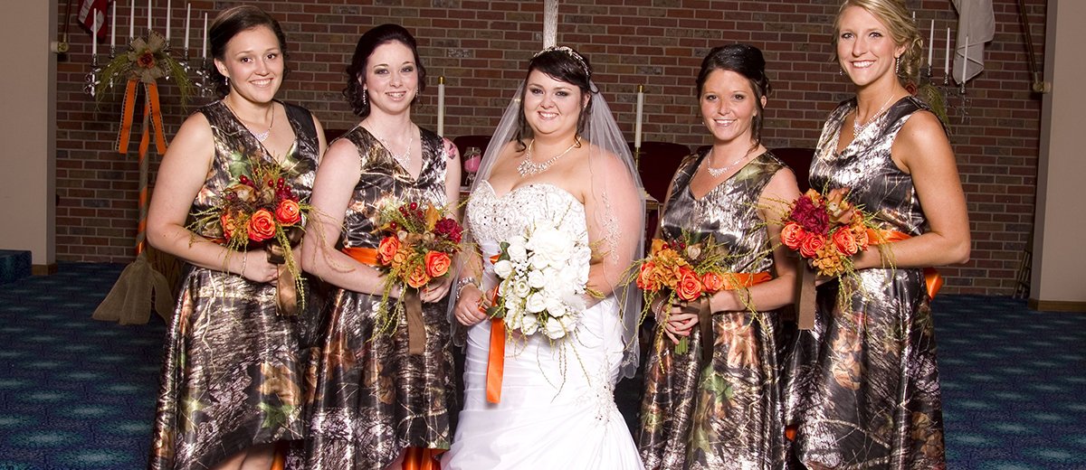 15 Camo Wedding Dresses For Brides Who Wants To Stand Out