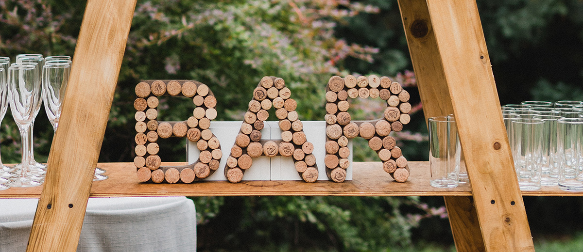 DIY Wedding Cocktail Bar: How To Plan It