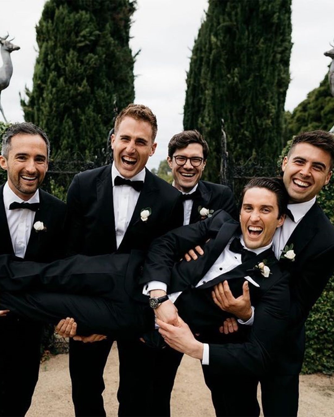funny wedding pictures funny groomsmen pictures