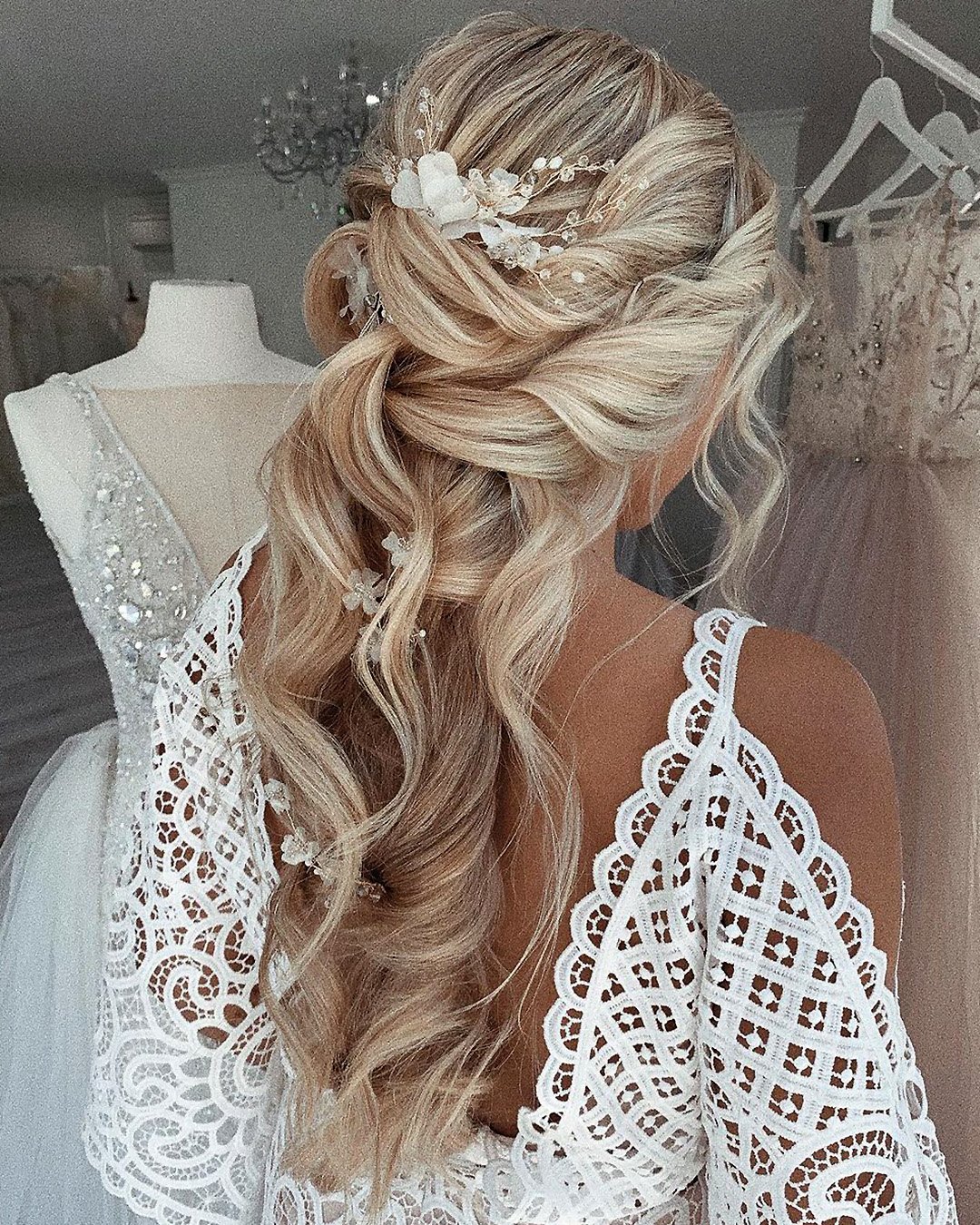 71 Perfect Half Up Half Down Wedding Hairstyles Wedding Forward 71 Perfect Half Up Half Down Wedding Hairstyles Wedding Forward