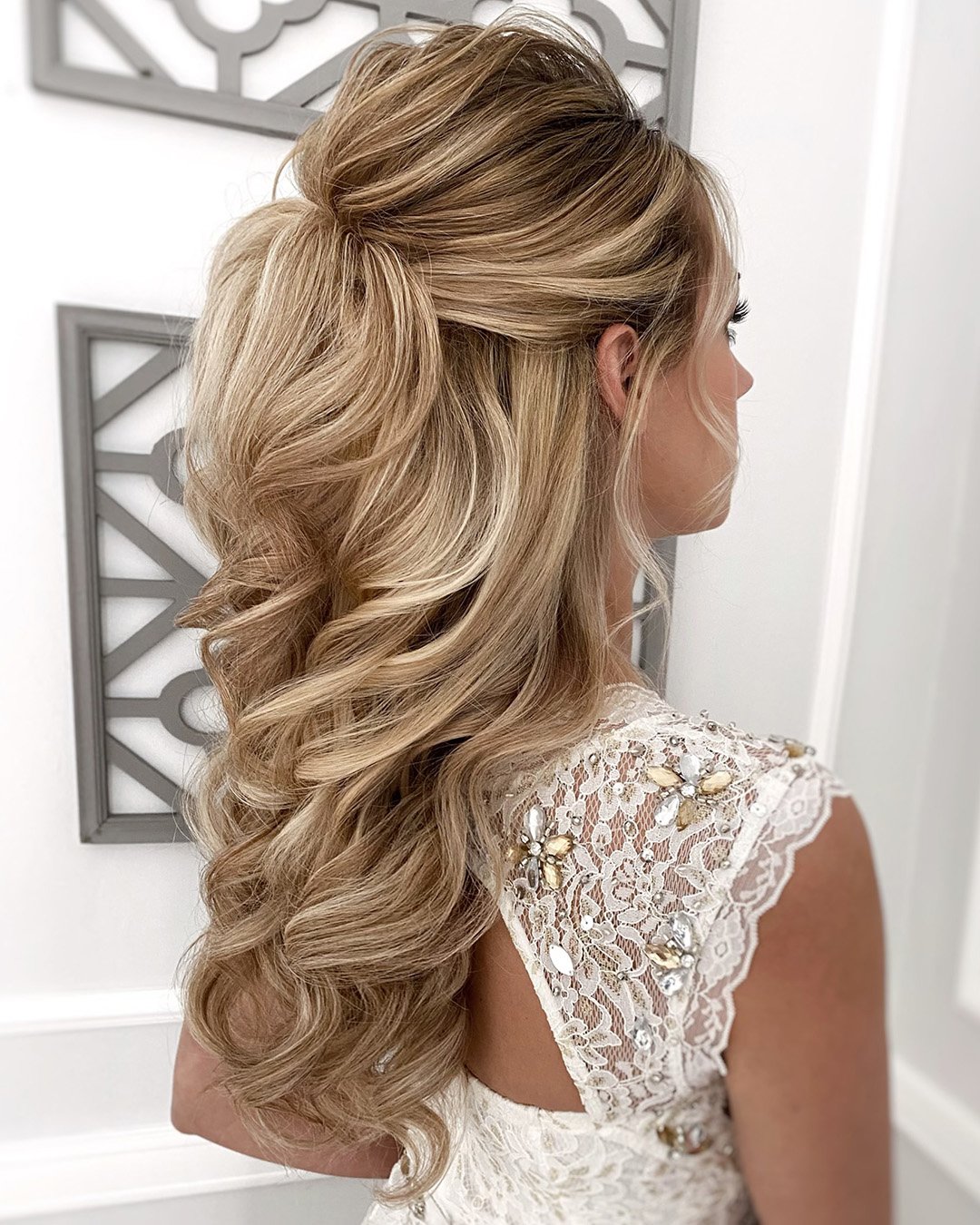 71 Perfect Half Up Half Down Wedding Hairstyles Wedding Forward 71 Perfect Half Up Half Down Wedding Hairstyles Wedding Forward