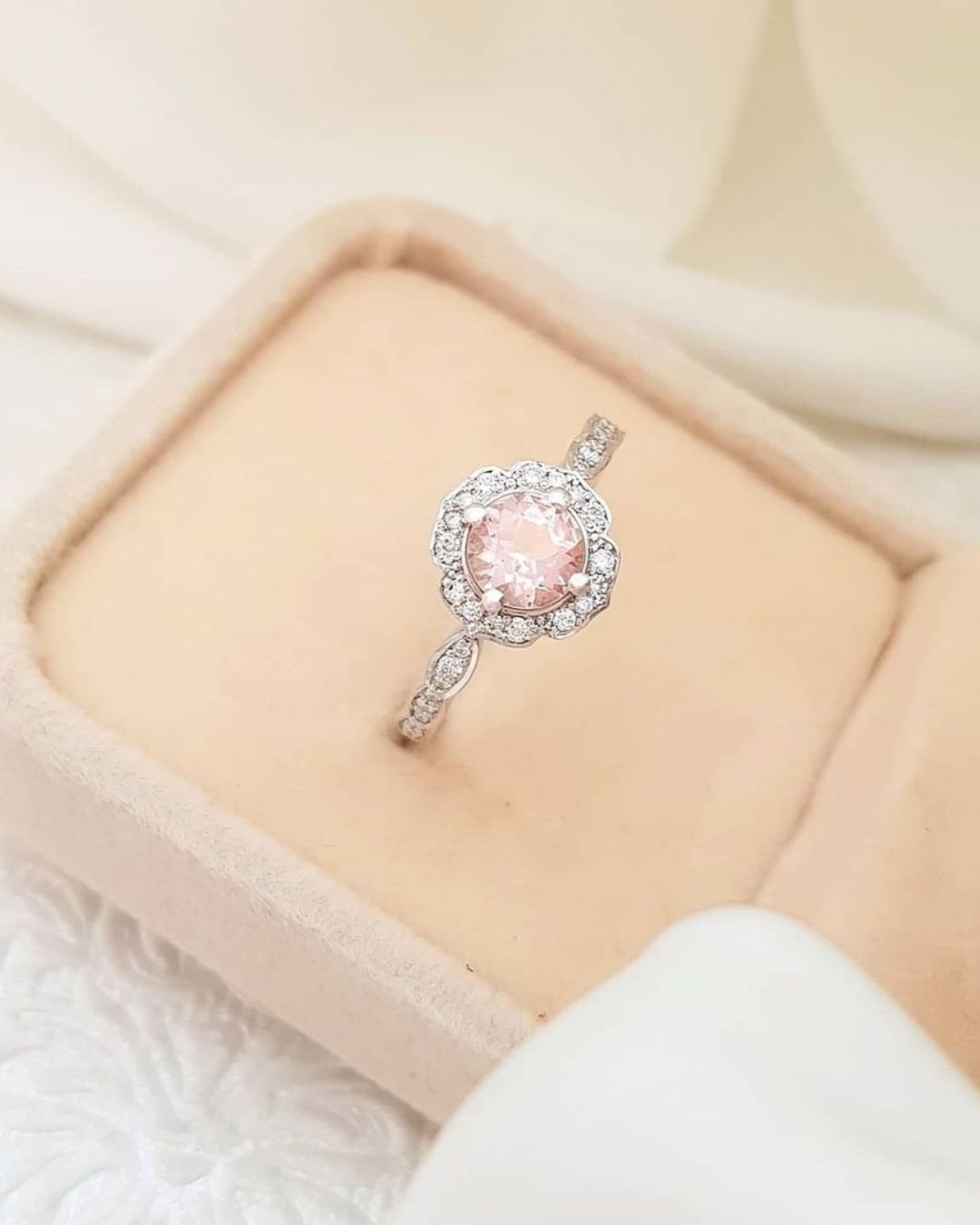morganite engagement rings with amazing details5
