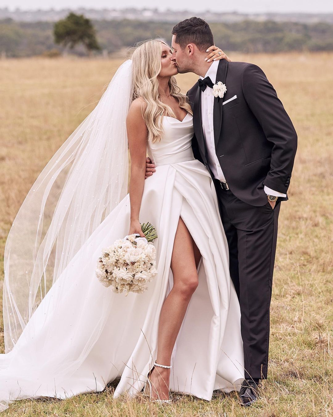 Strapless Wedding Dresses: 15 Bridal 