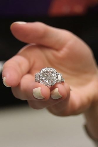drei Stein Verlobungsringe Halo Rundschliff Diamant Weißgold