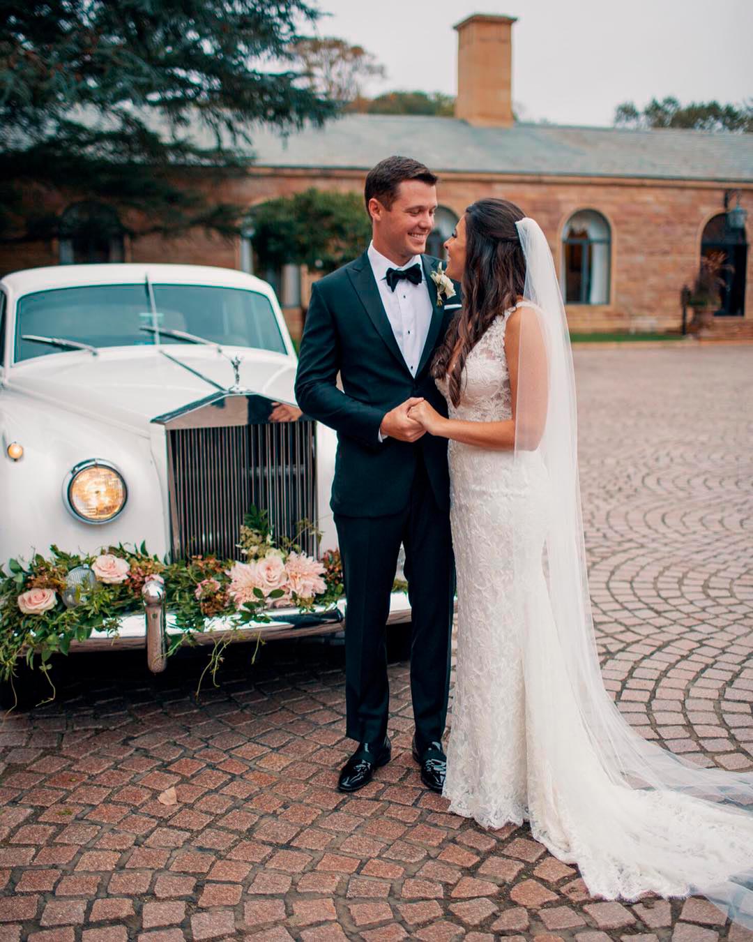 wedding car decor ideas classy black white