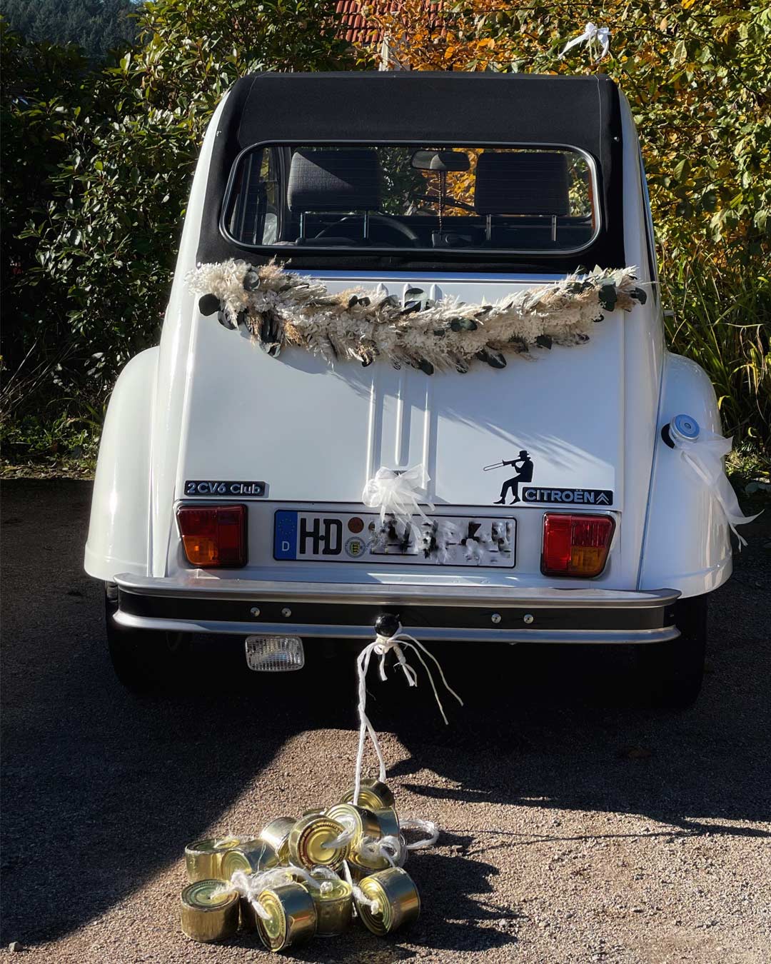 wedding car decor ideas metallic rustic