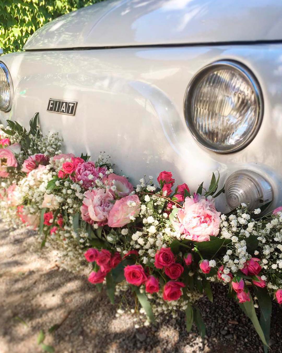 wedding car decor ideas pink flowers roses