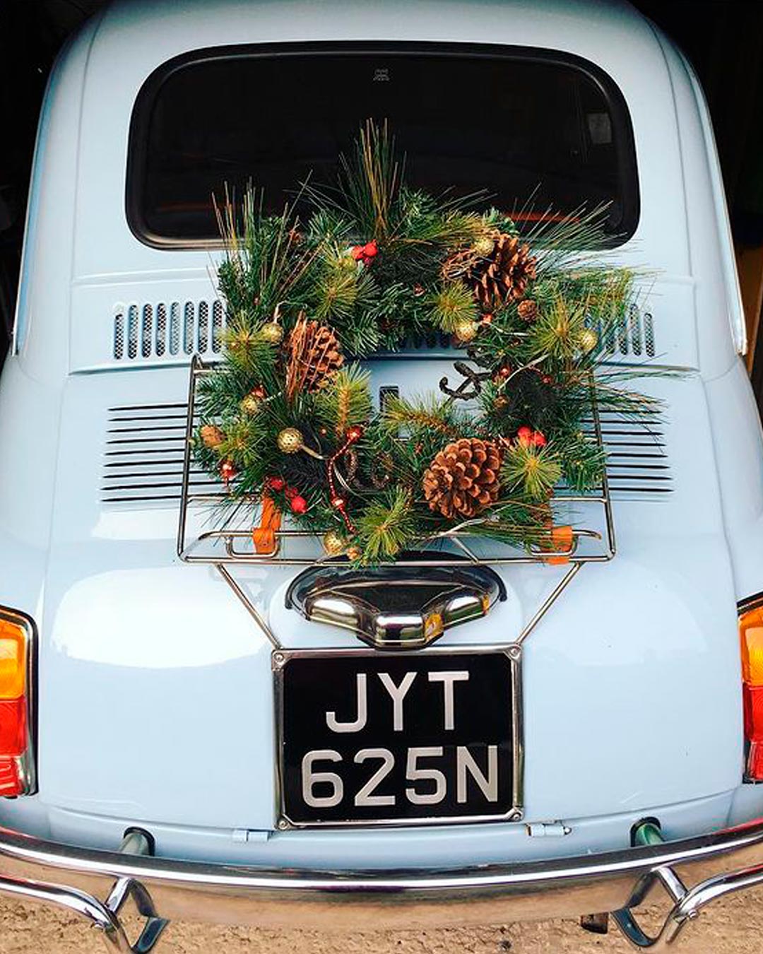 wedding car decor ideas wreath