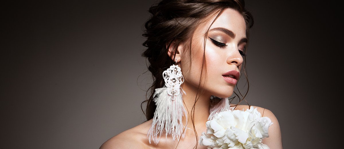 50 Wedding Makeup Ideas For Brides [2023 Guide + FAQs]