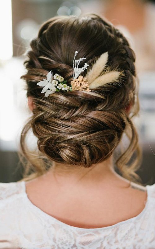 55 Simple Wedding Hairstyles That Prove Less Is More | Casual wedding hair, Bridal  hair half up medium, Long hair wedding styles