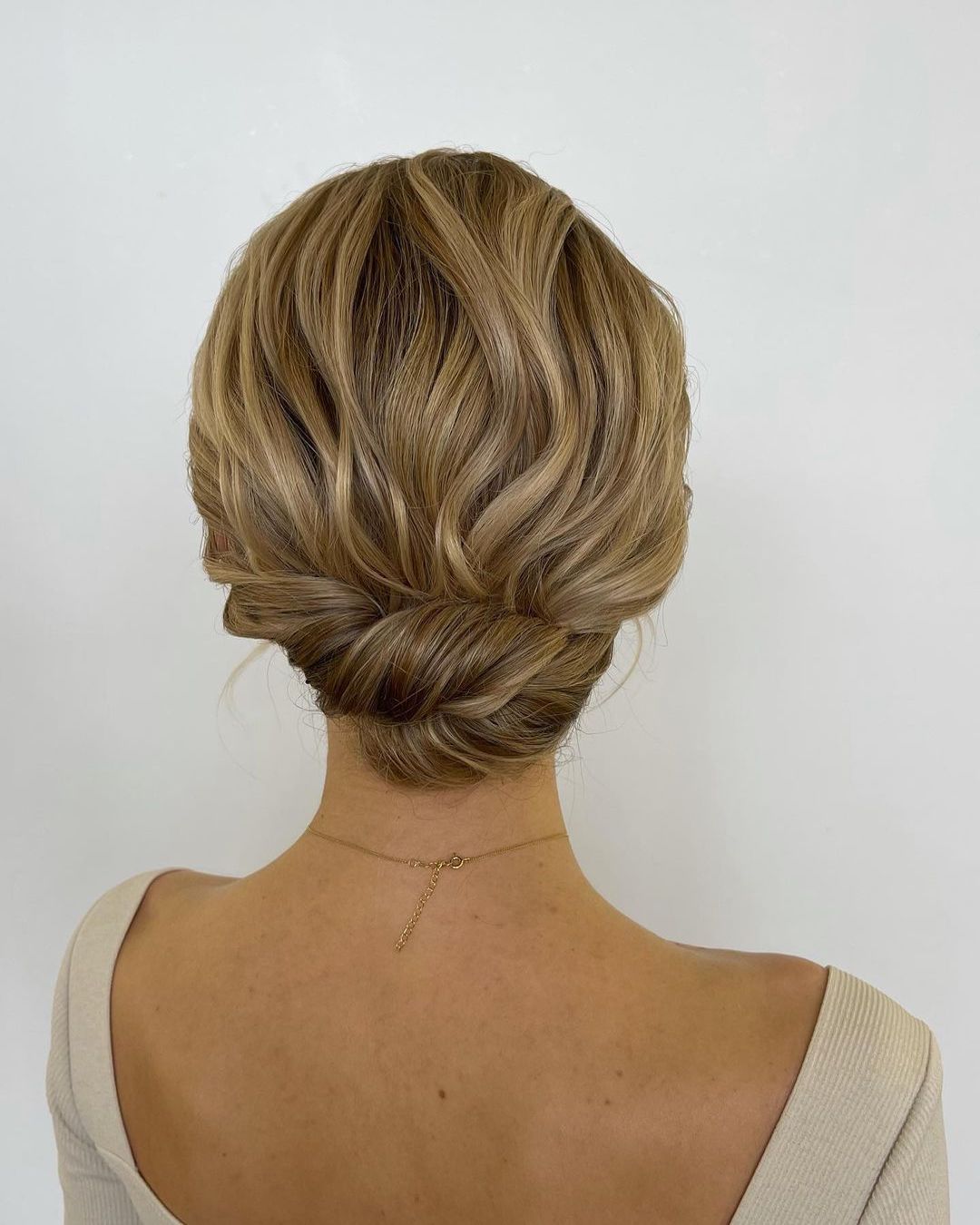 Easy Wedding Hairstyles: 27 Looks & FAQs For 2022/23