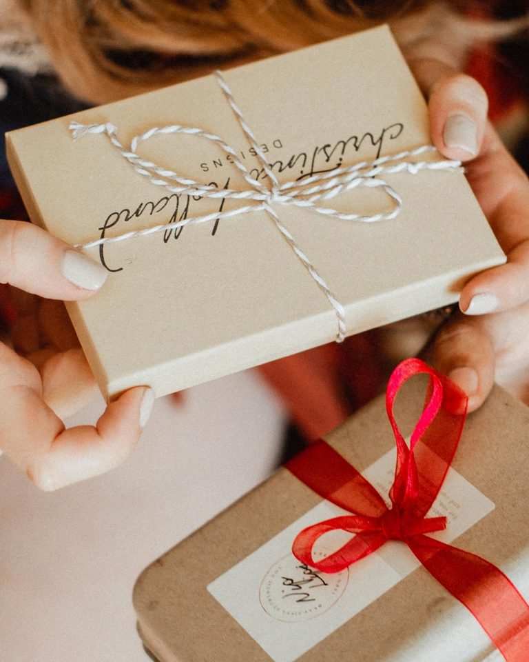 How Much To Spend on a Wedding Gift 13 Rules + FAQs Answered