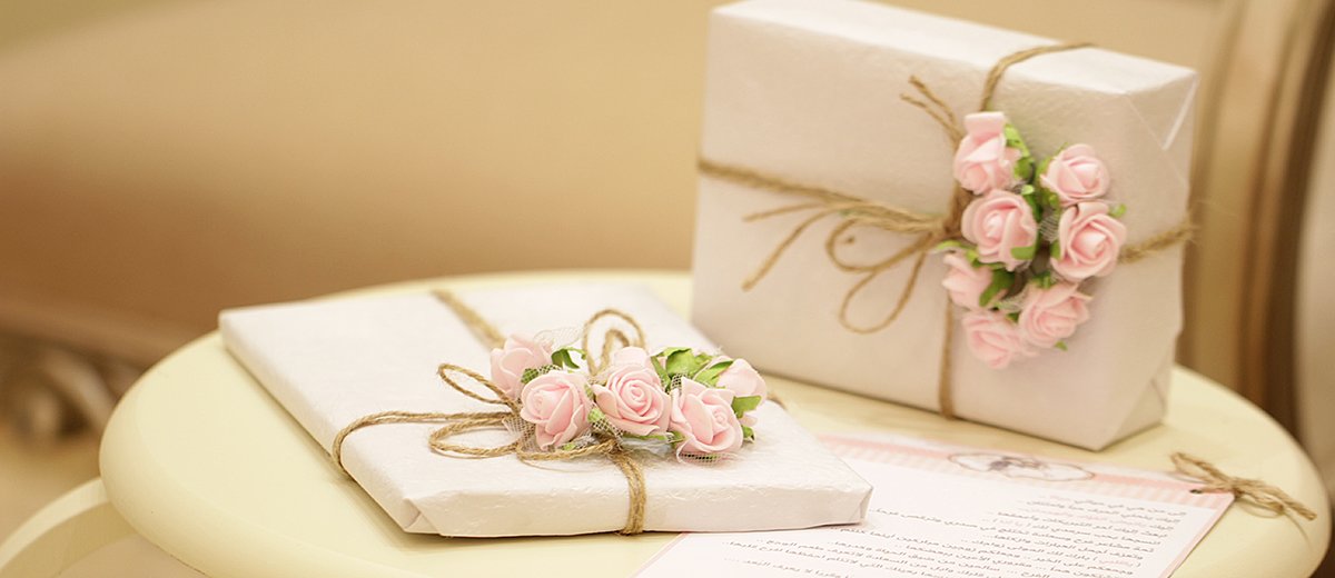 wedding gift bag ideas surprise box featured