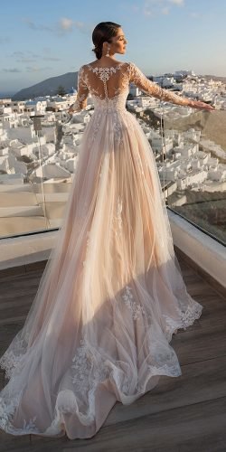 en iyi gelinlik uzun kollu dantel blunnybridal ile bir çizgi