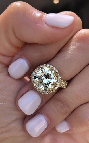 engagement ring round cut diamond halo gold