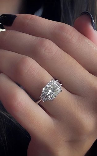 engagement ring three stones princess cut diamond gold