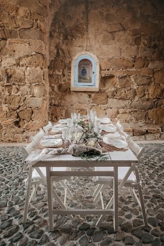 styled photo shoot island of tabarca white table oscarguillen