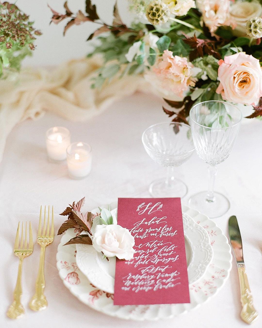 wedding colors Rose Quartz Dusty Blue Light Pink Cream wedding table menu