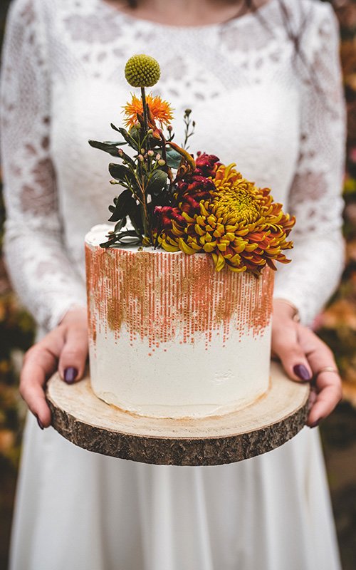 20+ Edible Flower Cakes to Enjoy the Beautiful Sight and Taste of Real  Blooms