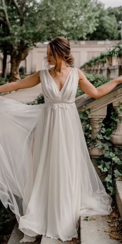 21 Top Greek Wedding Dresses For Glamorous Look | Wedding Forward
